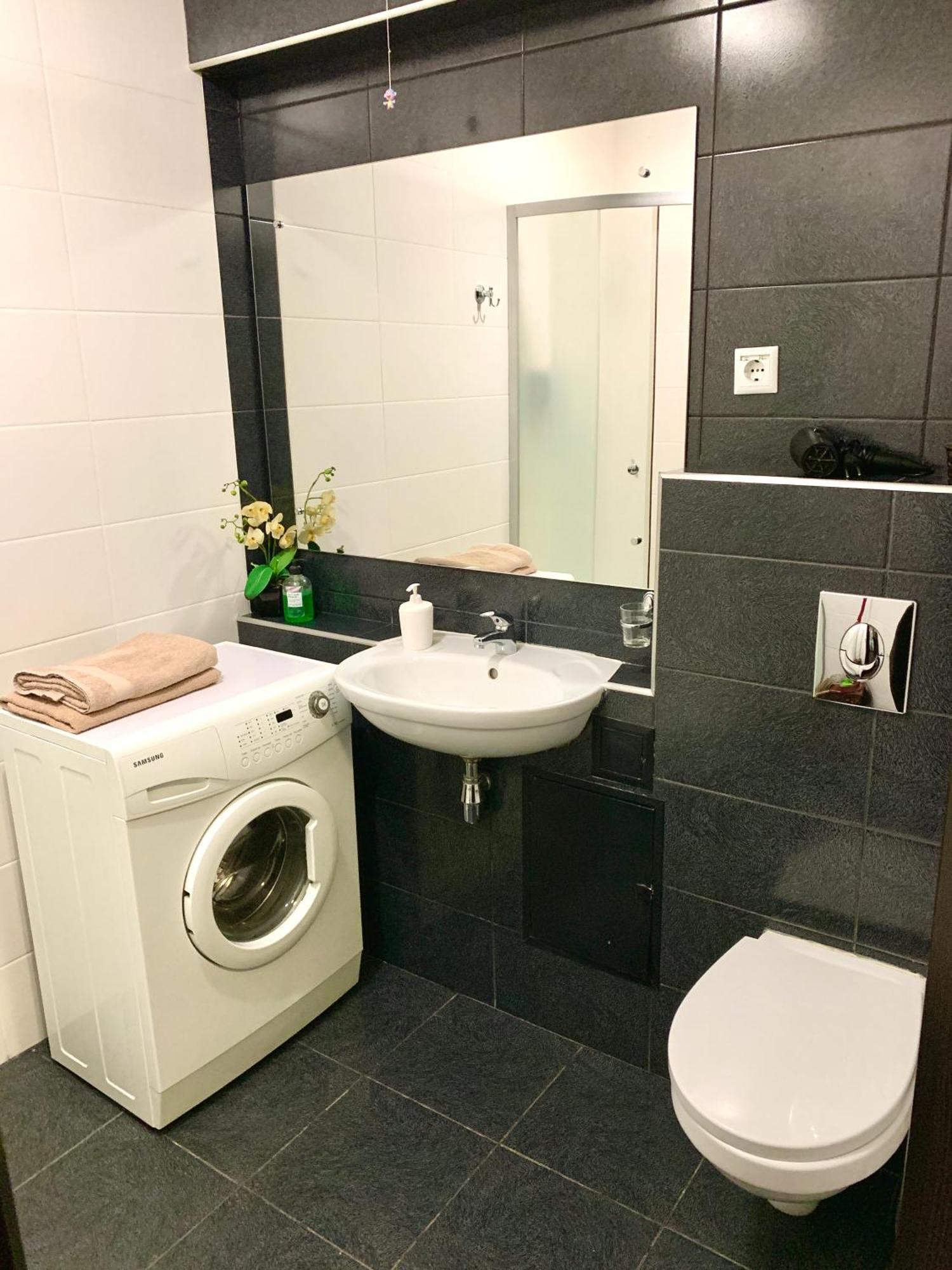 Apartment In Kharkiv , Prospect Nauki 19A エクステリア 写真